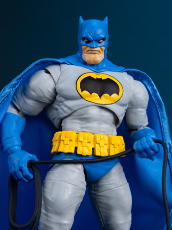 Batman: The Dark Knight Returns DC Multiverse Batman Action Figure Gallery Image 2
