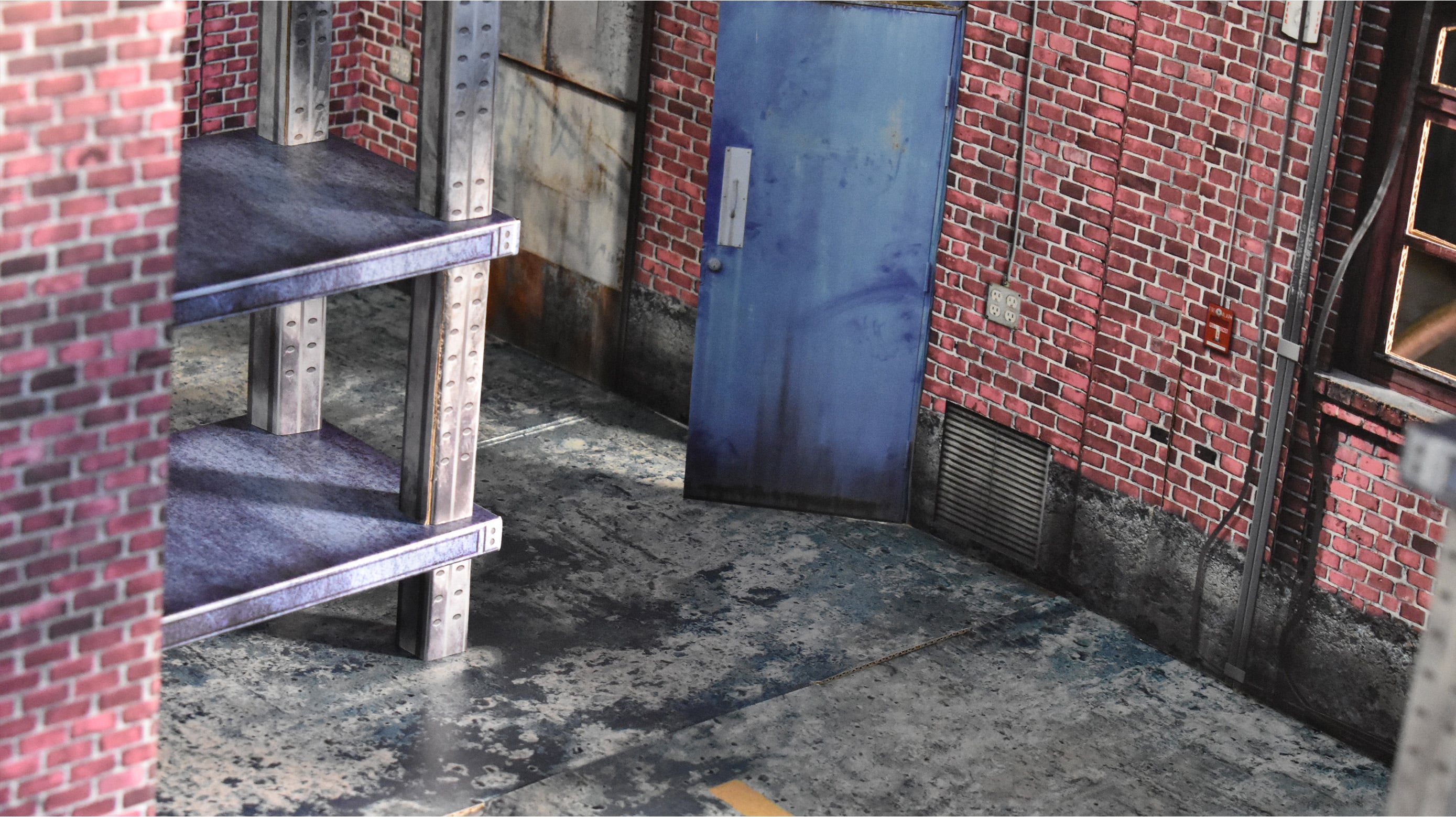 Rustic Warehouse 1/12 Scale Pop-Up Diorama Gallery Image 9