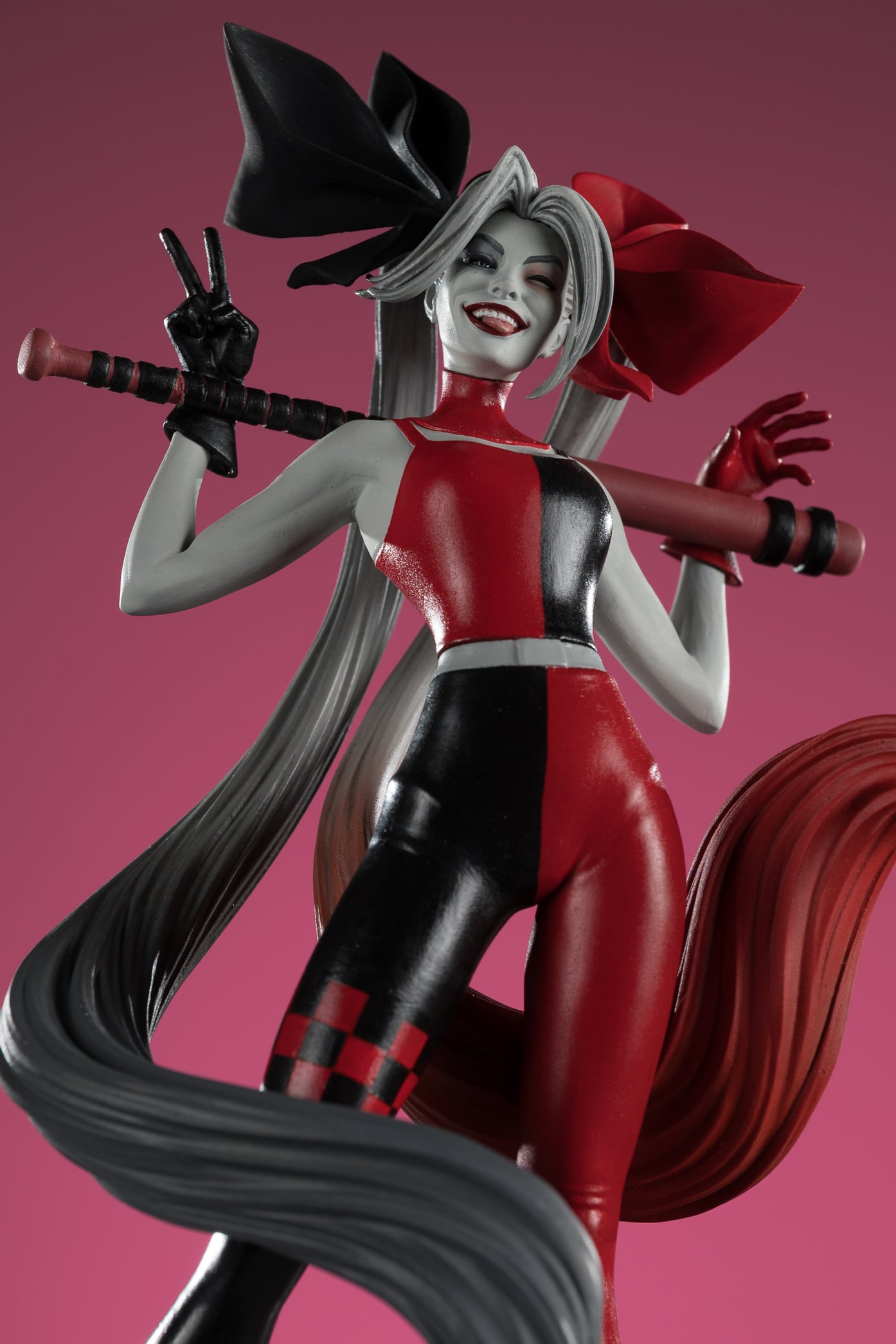 トワイライト・ゾーン★40TH ANNIVERSARY COLLECTION DC Comics Harley Quinn: Red White & Black Harley Quinn 1/10 Scale
