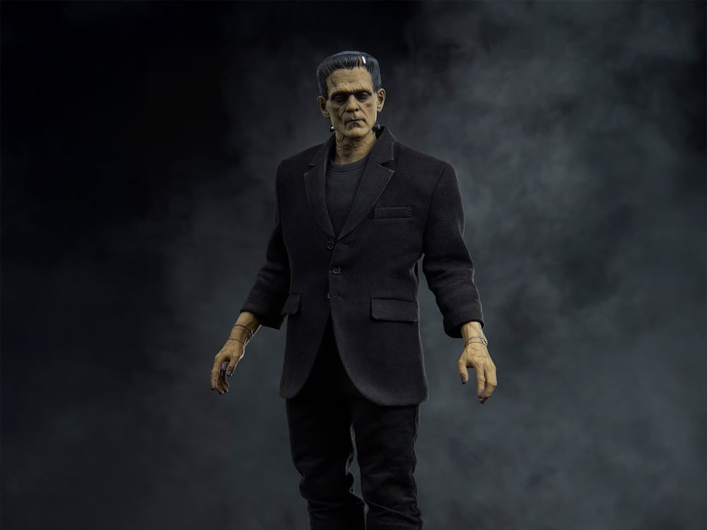 Universal Monsters Frankenstein's Monster 1/6 Scale Figure Gallery Image 1
