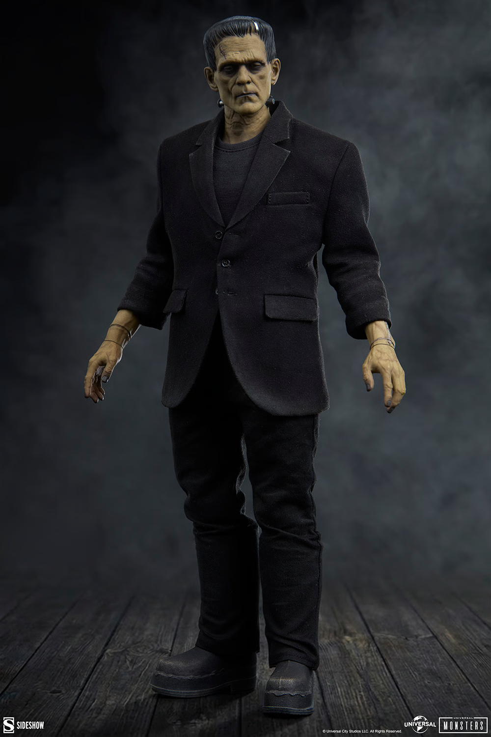 Universal Monsters Frankenstein's Monster 1/6 Scale Figure Gallery Image 3