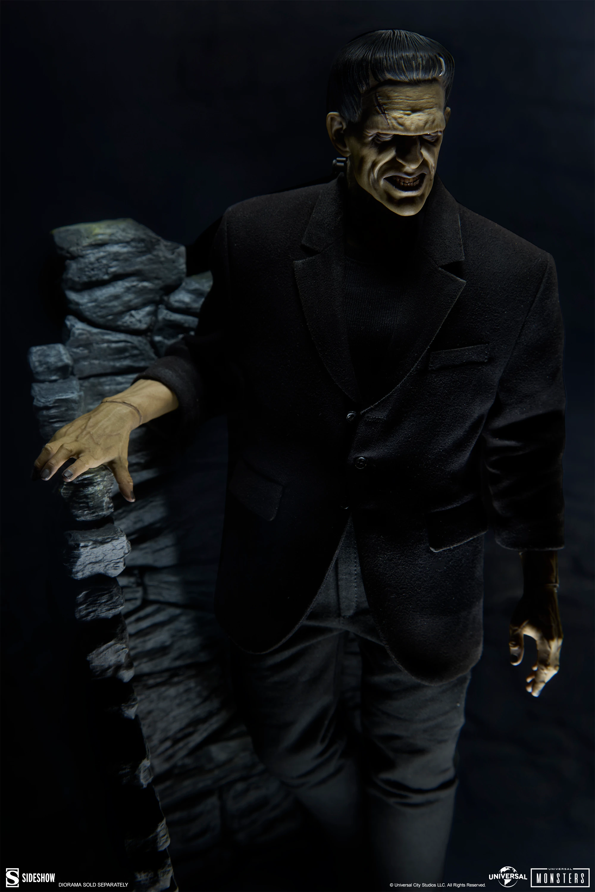 Universal Monsters Frankenstein's Monster (Deluxe Plus Ver.) 1/6 Scale Figure Gallery Image 5