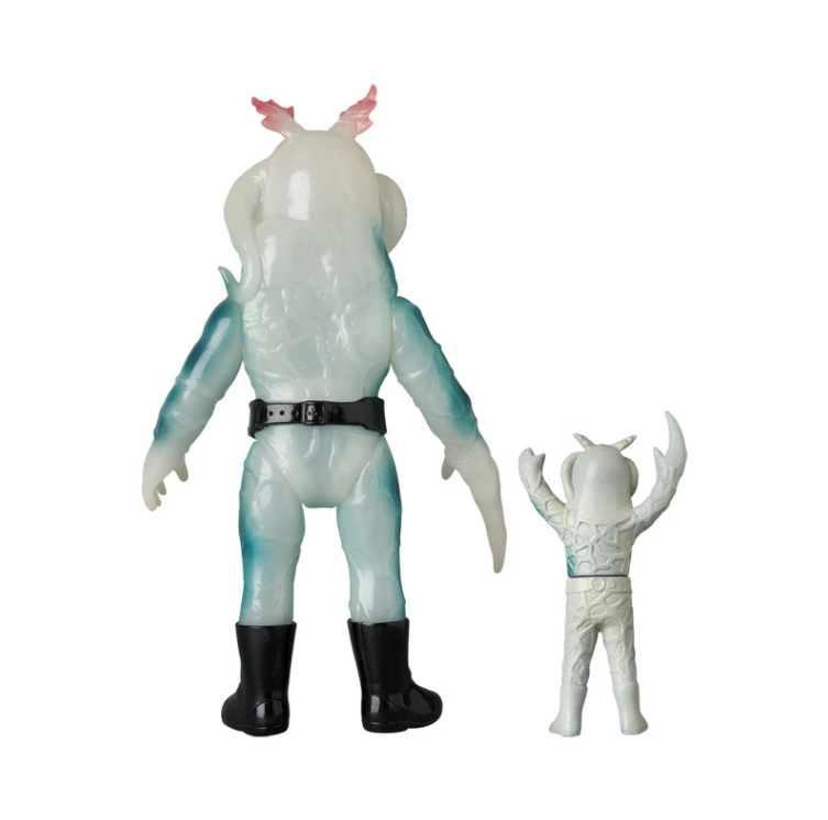 Kamen Rider Toei Retro Sofubi Collection Torikabuto (Glow-in-the-Dark Color Ver.) Action Figure Gallery Image 4