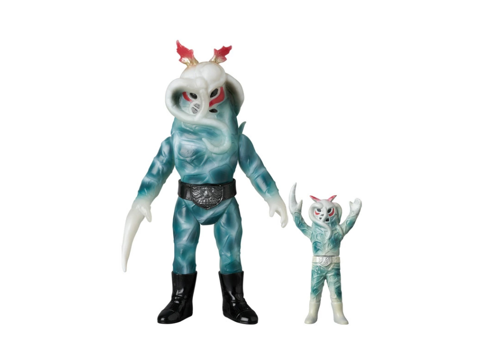 Kamen Rider Toei Retro Sofubi Collection Torikabuto (Glow-in-the-Dark Color Ver.) Action Figure Gallery Image 1