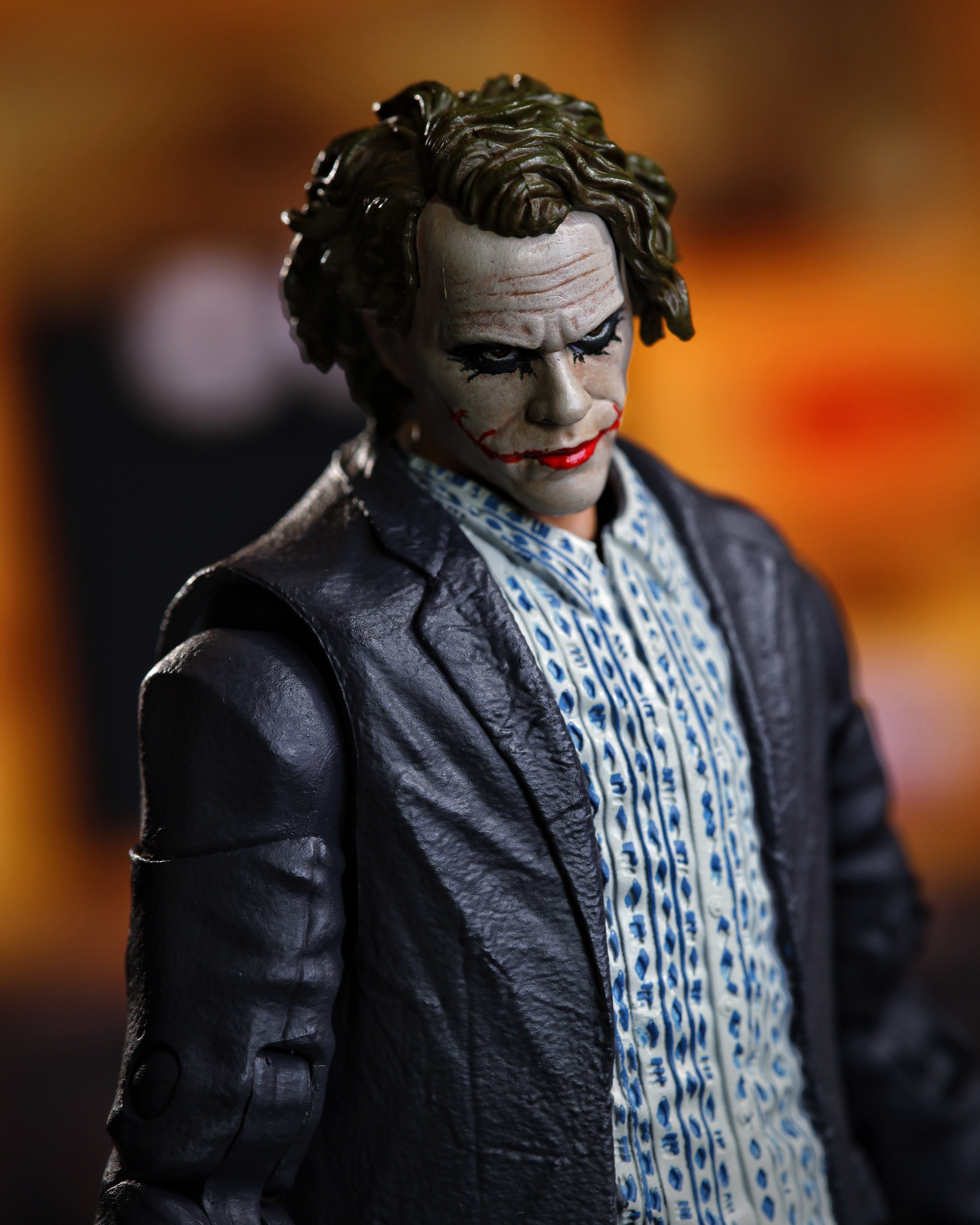 The Dark Knight DC Multiverse McFarlane Vault Collection The Joker Action Figure Gallery Image 7