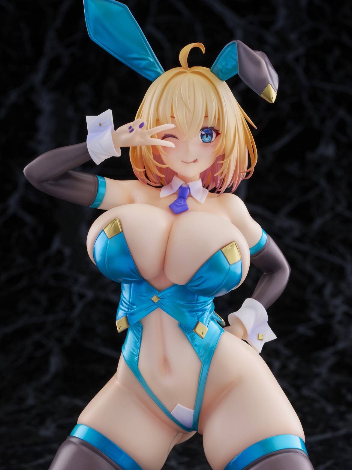 Nadare Takamine Illustration -Sakura- Sophia F. Shirring (Blue Bunny Ver.) 1/6 Scale Figure Gallery Image 16