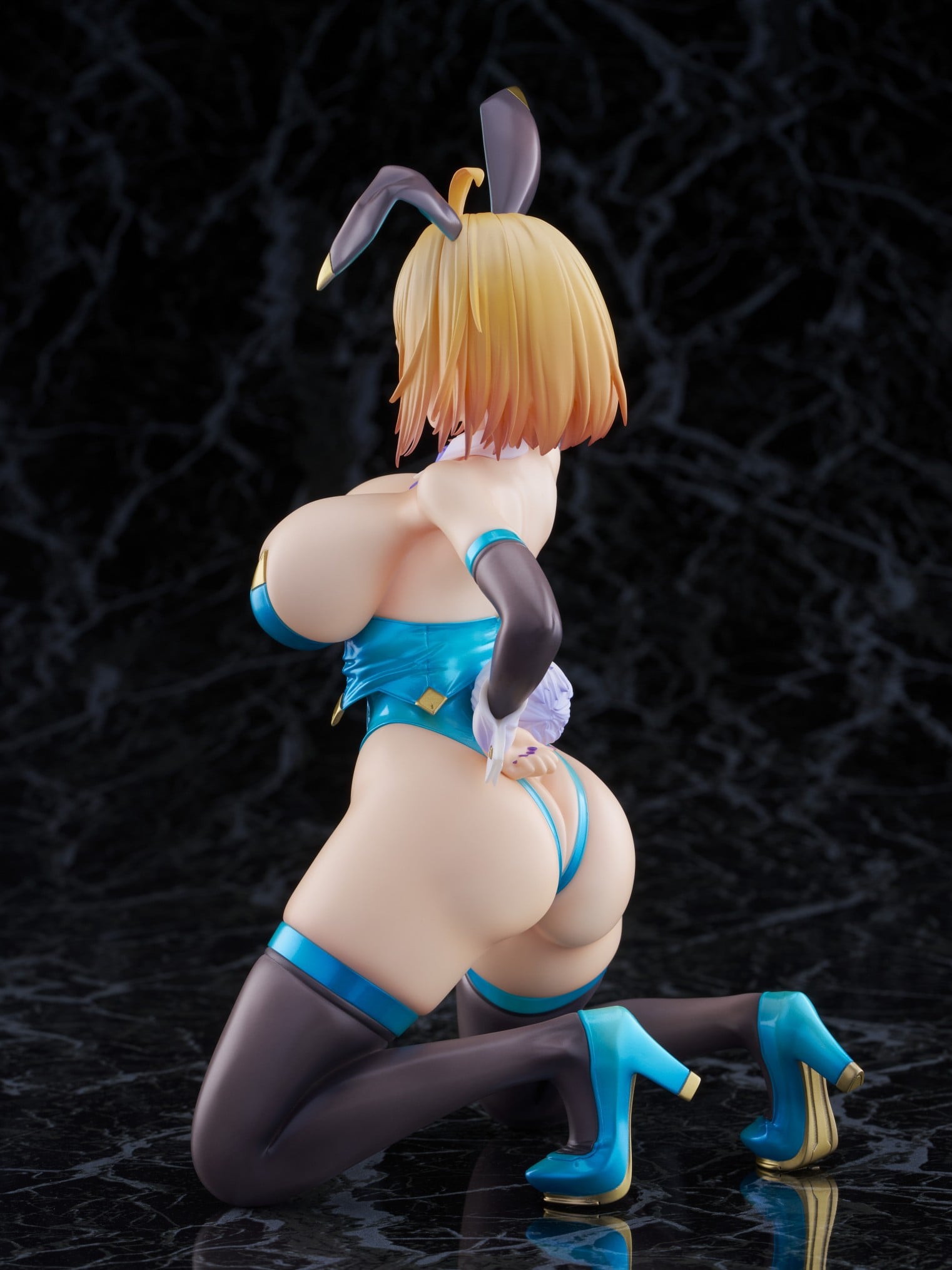 Nadare Takamine Illustration -Sakura- Sophia F. Shirring (Blue Bunny Ver.) 1/6 Scale Figure Gallery Image 11