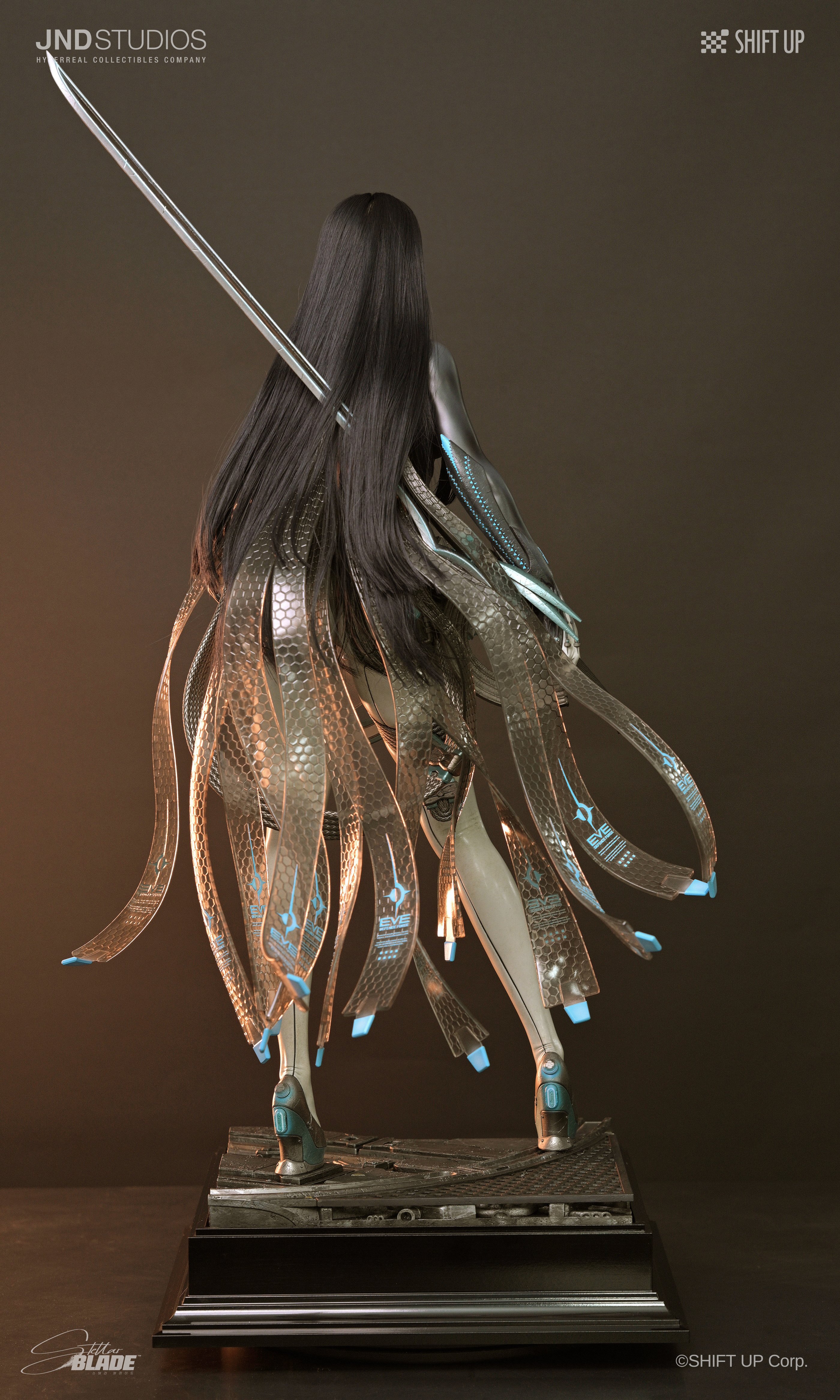 Stellar Blade Hyperreal Raven and Lily 1/3 Scale Limited Edition Statue Set Gallery Image 19
