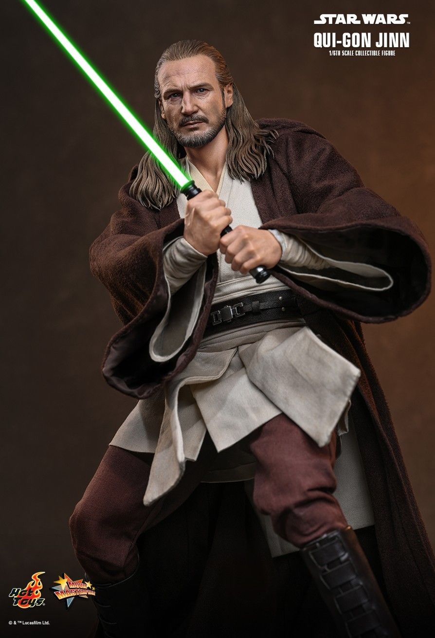 Star Wars: The Phantom Menace MMS880 Qui-Gon Jinn 1/6th Scale Collectible Figure Gallery Image 5
