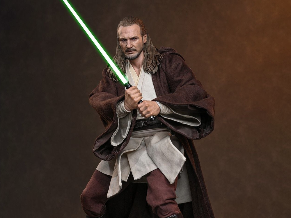 Star Wars: The Phantom Menace MMS880 Qui-Gon Jinn 1/6th Scale Collectible Figure Gallery Image 1