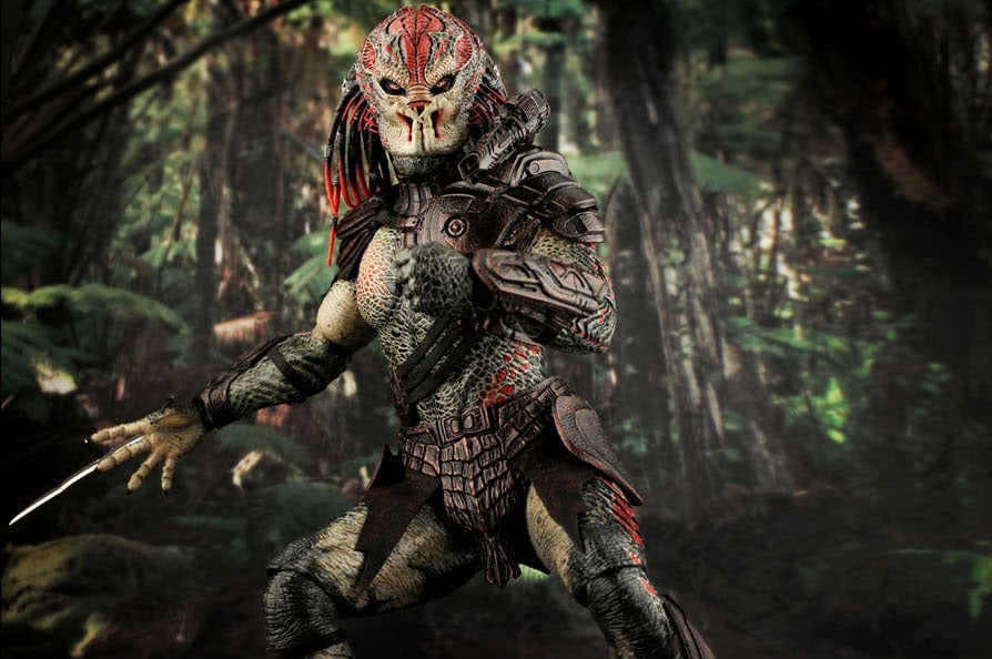 Predators MMS130 Berserker Predator 1/6th Scale Collectible Figure Gallery Image 10