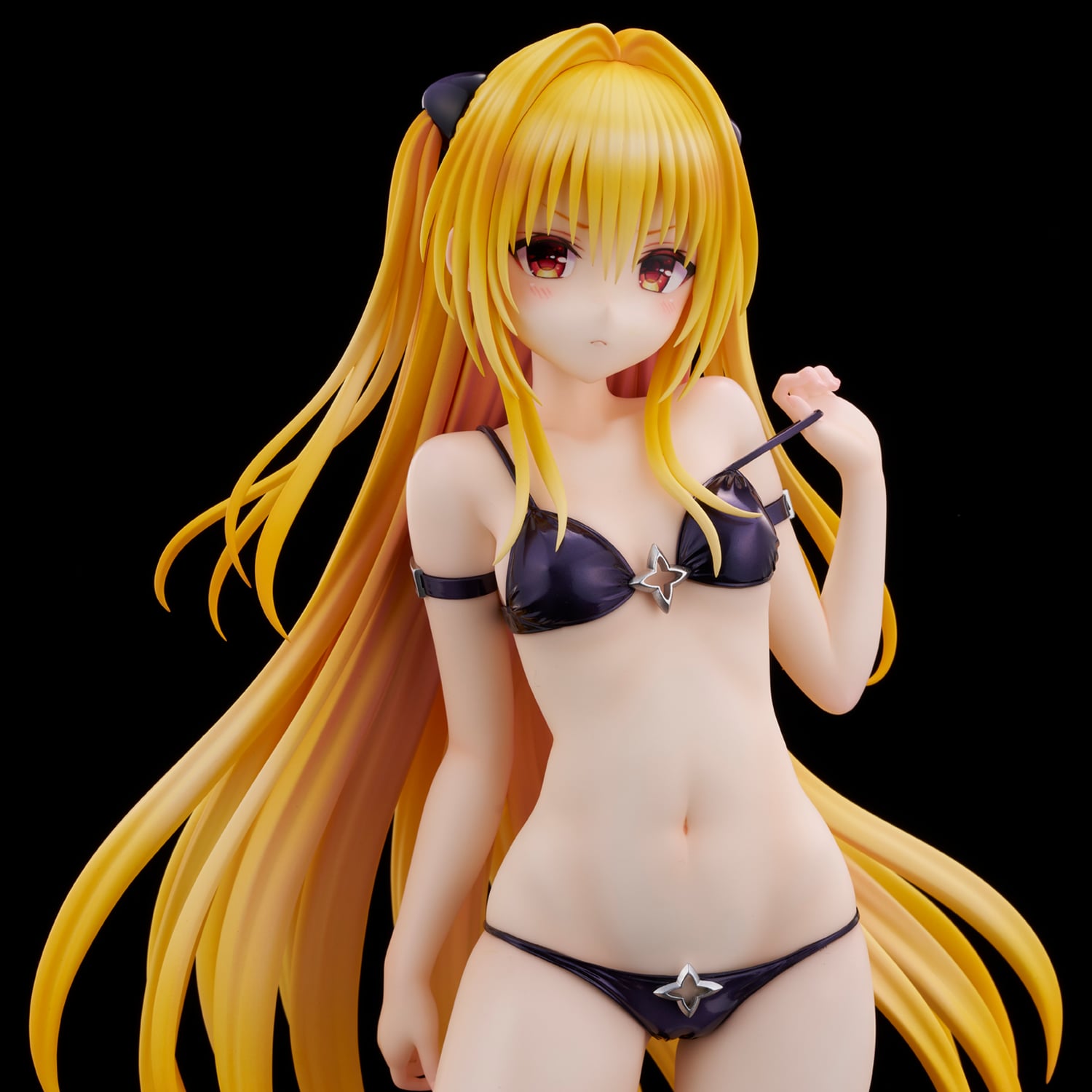 To Love-Ru Darkness Swimsuit Series Golden Darkness 1/4 Scale Figure