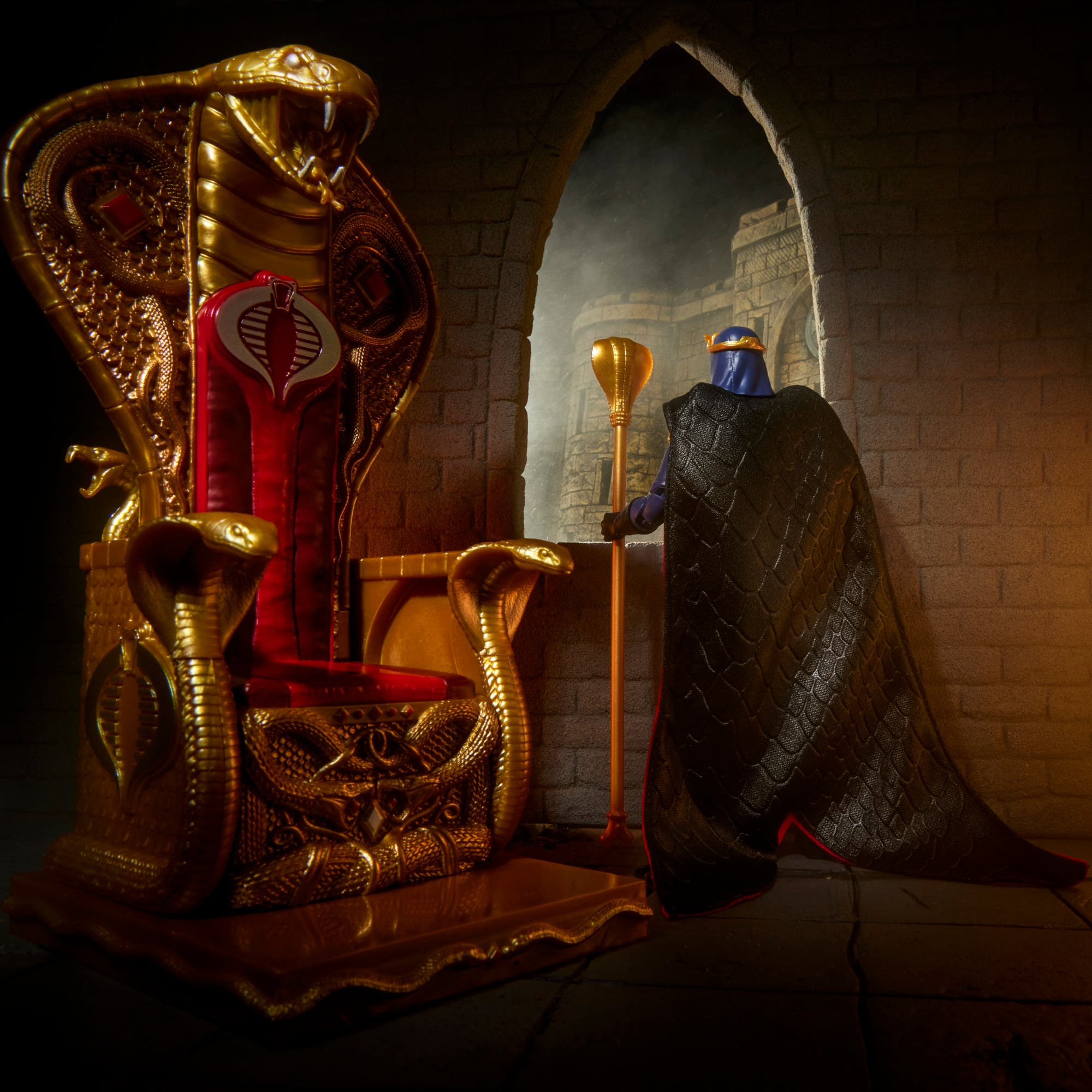 G.I. Joe Classified Series #221 Cobra Commander Action Figure with Throne Set Gallery Image 7