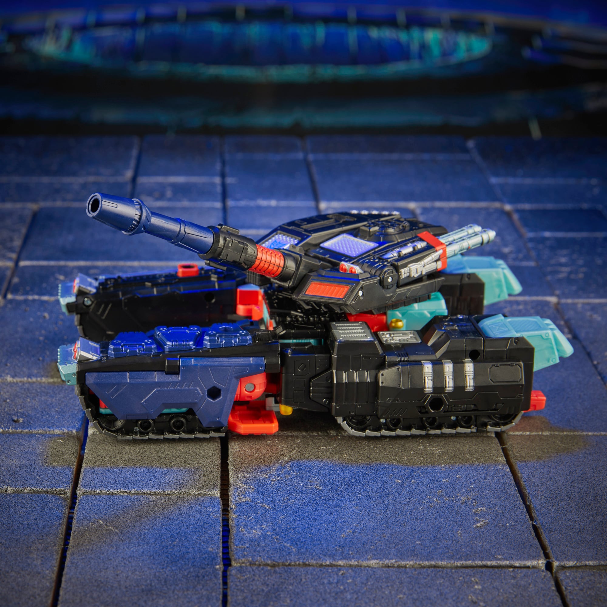 Transformers: Age of the Primes Leader Class Megazarak Action Figure Gallery Image 12