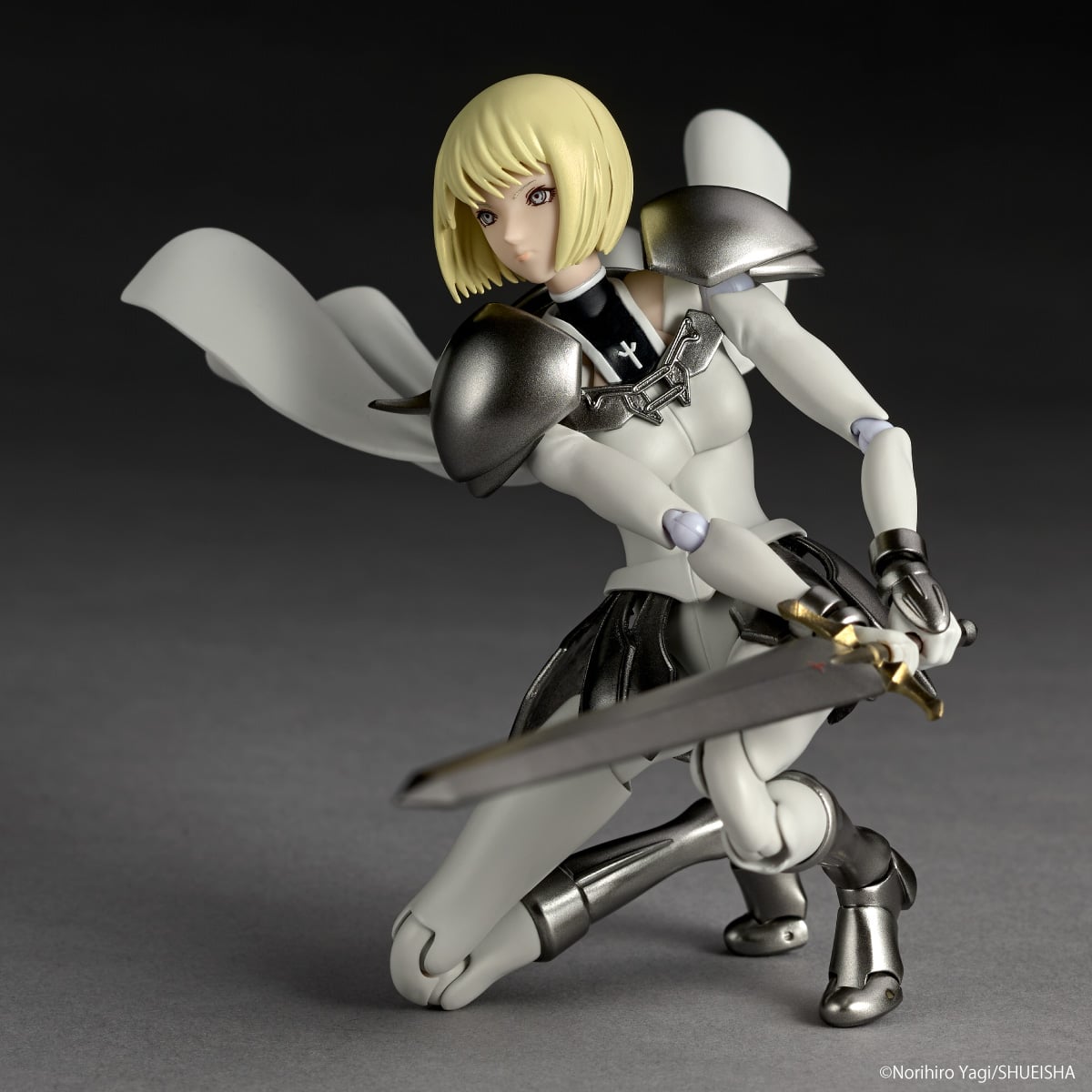 Claymore Revoltech NR119 Clare Action Figure Gallery Image 3