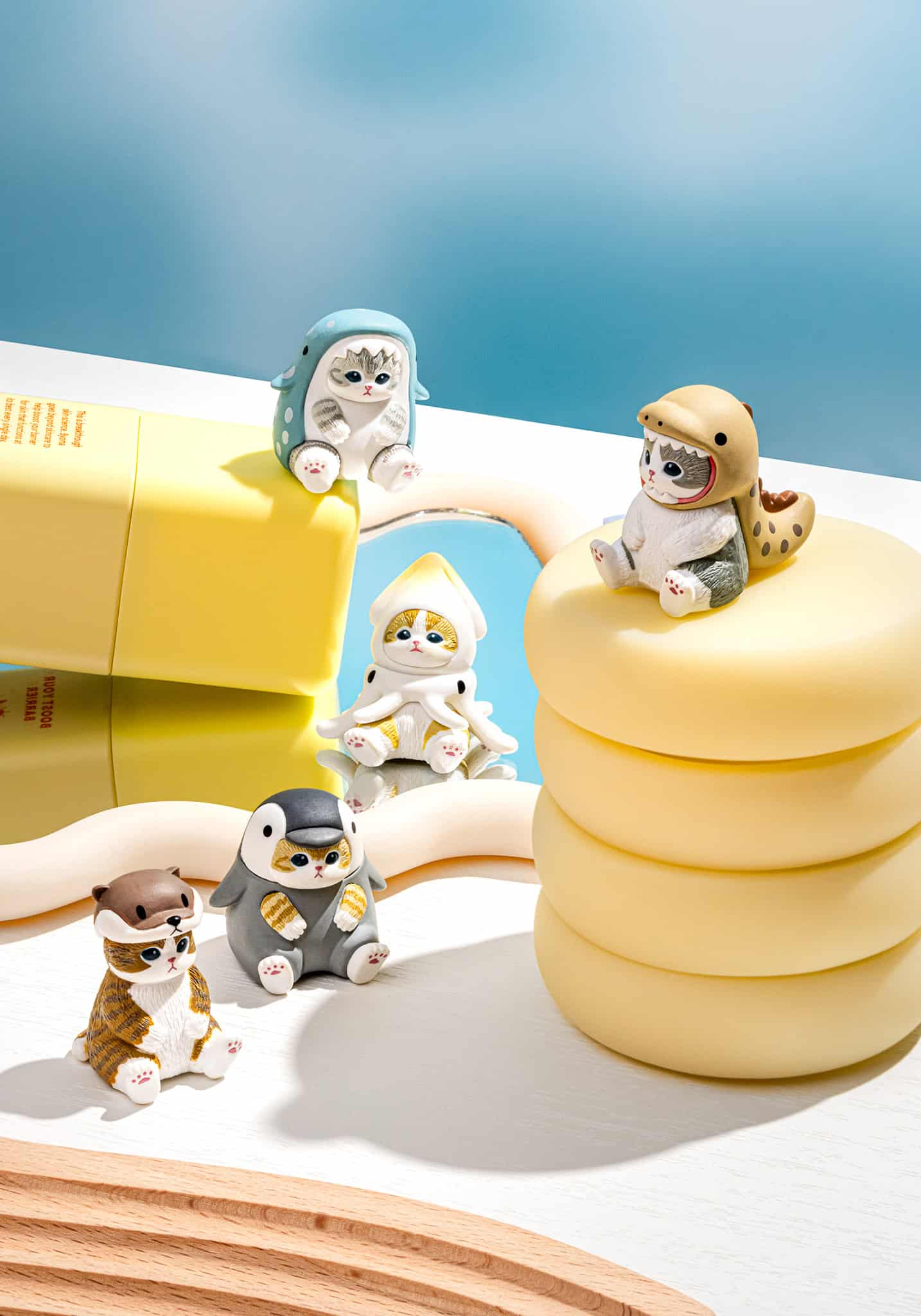 mofusand Marine Life Meow Sitting Pose Box of 12 Random Figures Gallery Image 3