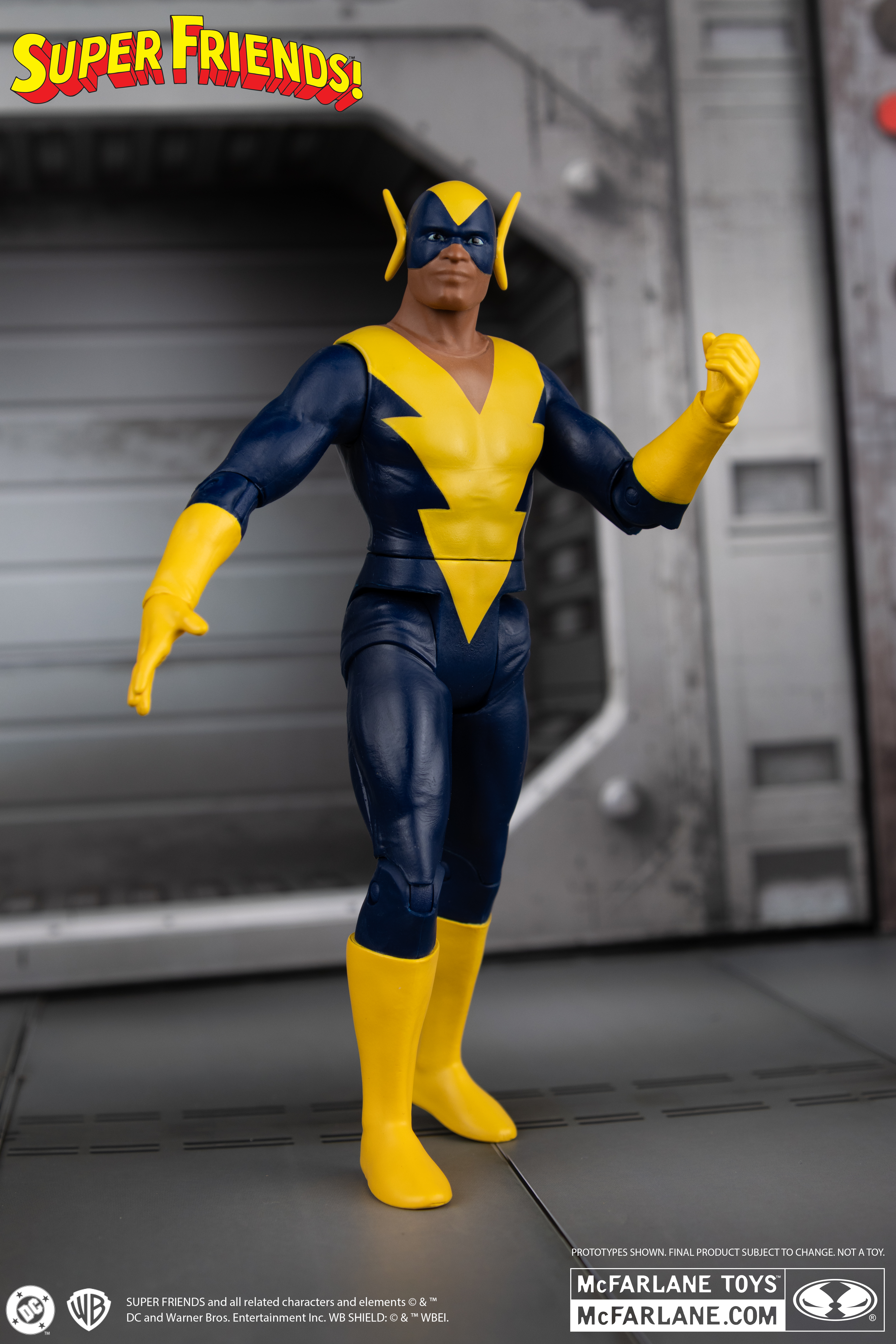 Super Friends DC Retro Black Vulcan Action Figure Gallery Image 3