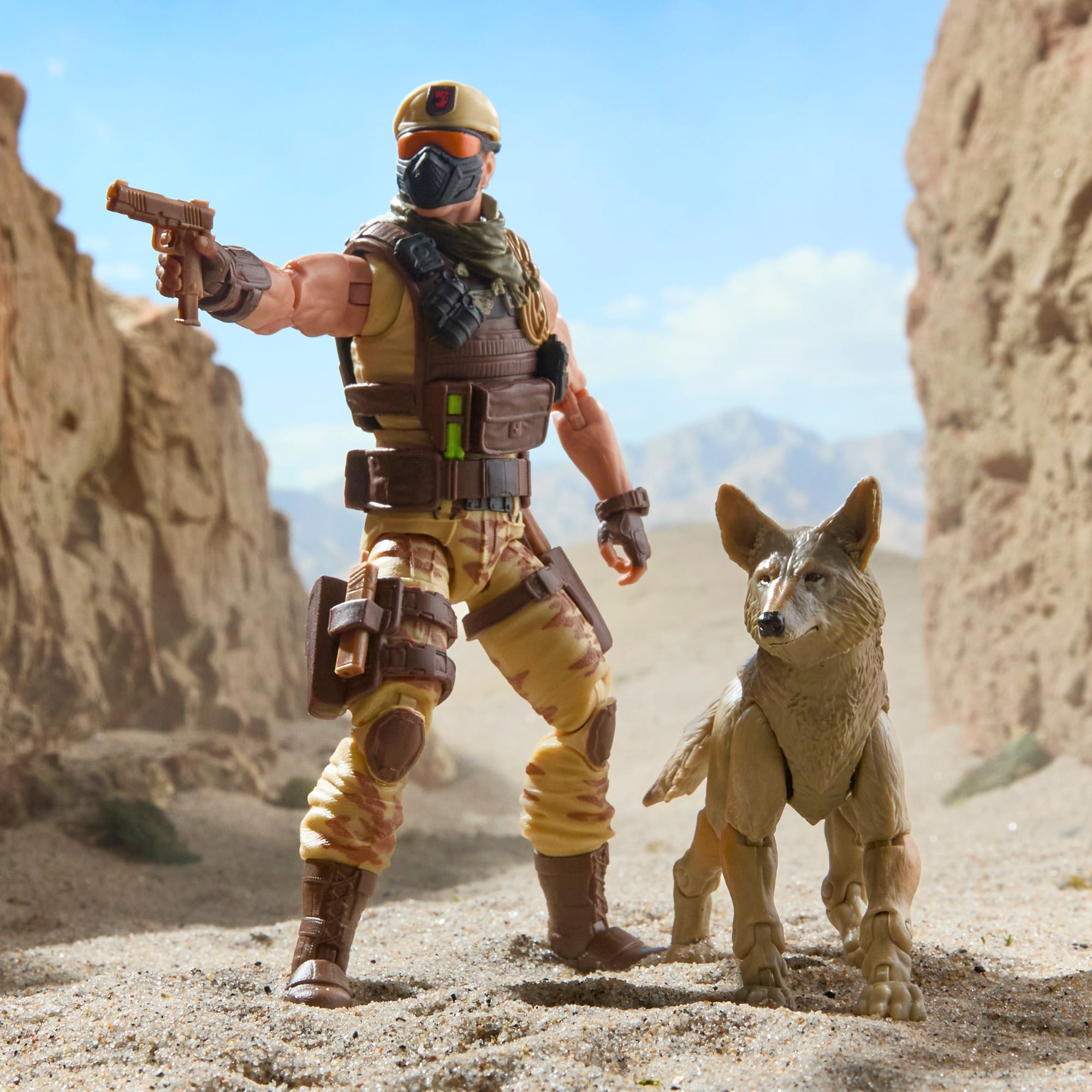 G.I. Joe Classified Series #217 Dusty & Coyote Sandstorm Action Figure Set Gallery Image 6