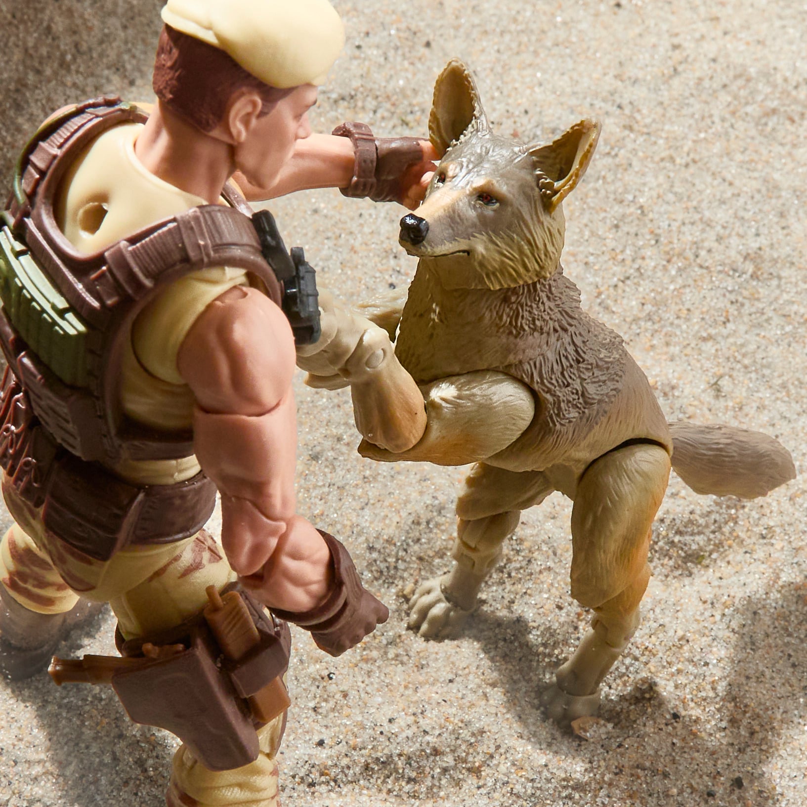 G.I. Joe Classified Series #217 Dusty & Coyote Sandstorm Action Figure Set Gallery Image 8