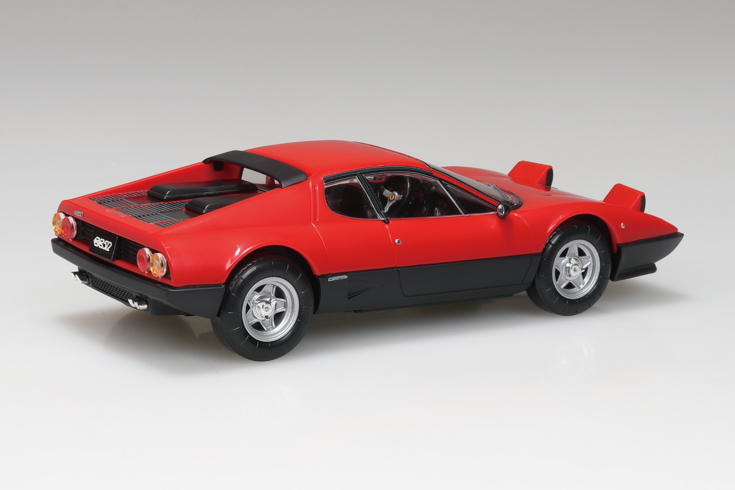 Aoshima Snap Kit No.26-RD Ferrari 512 BB (Red) 1/32 Scale Model Kit