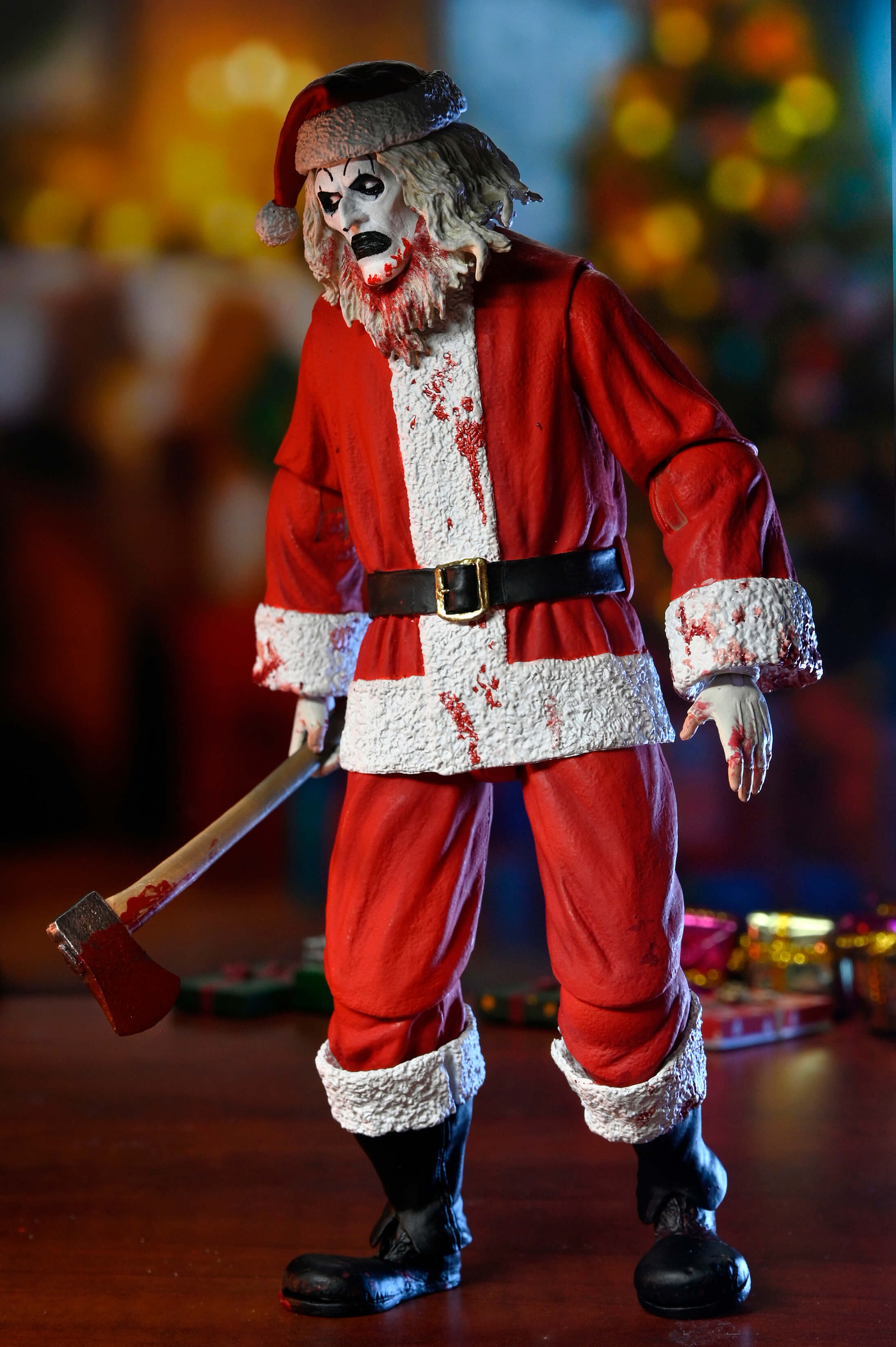Terrifier 3 Ultimate Art the Clown (Bloody Santa Suit) Action Figure Gallery Image 5