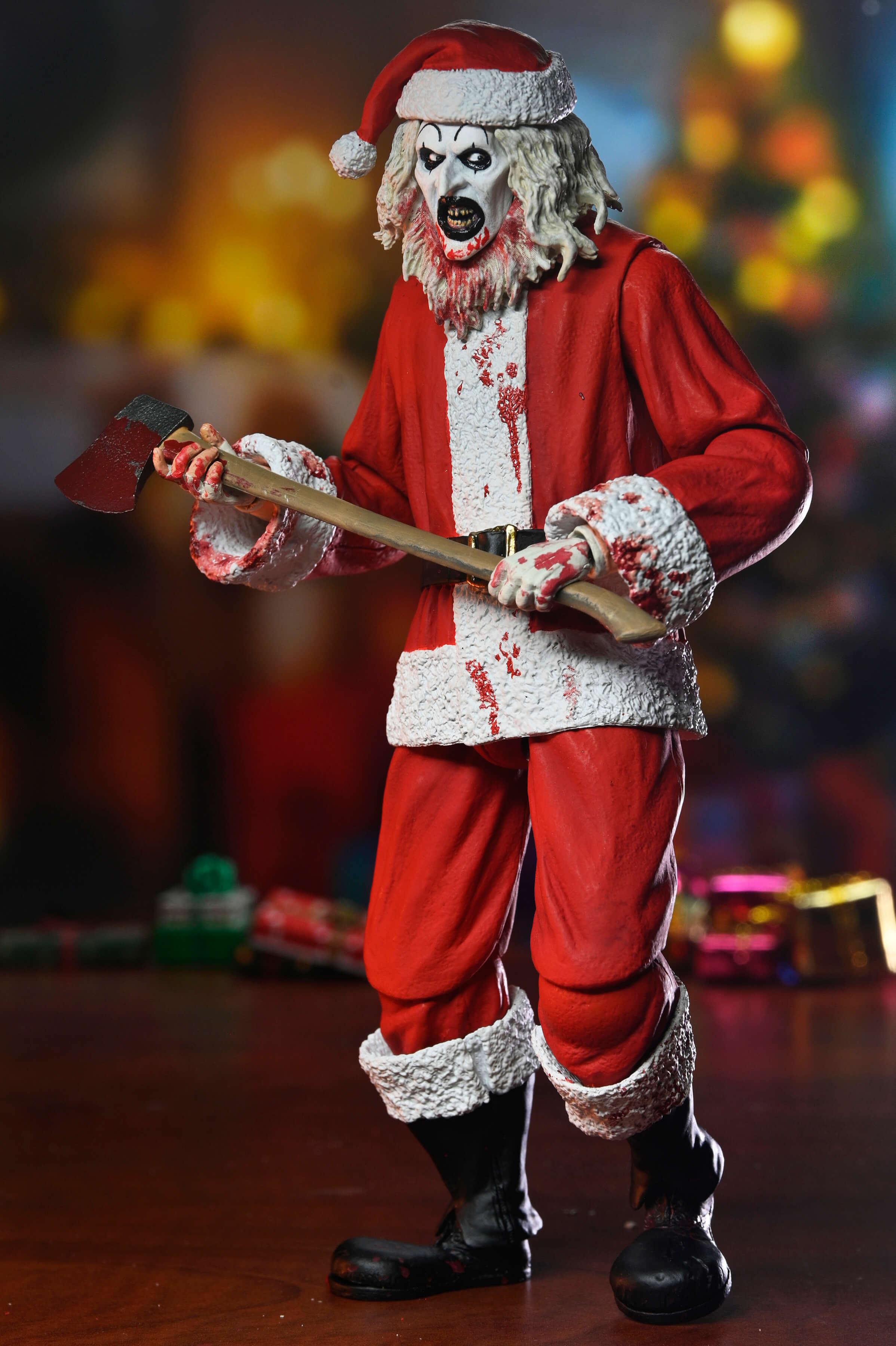 Terrifier 3 Ultimate Art the Clown (Bloody Santa Suit) Action Figure Gallery Image 3