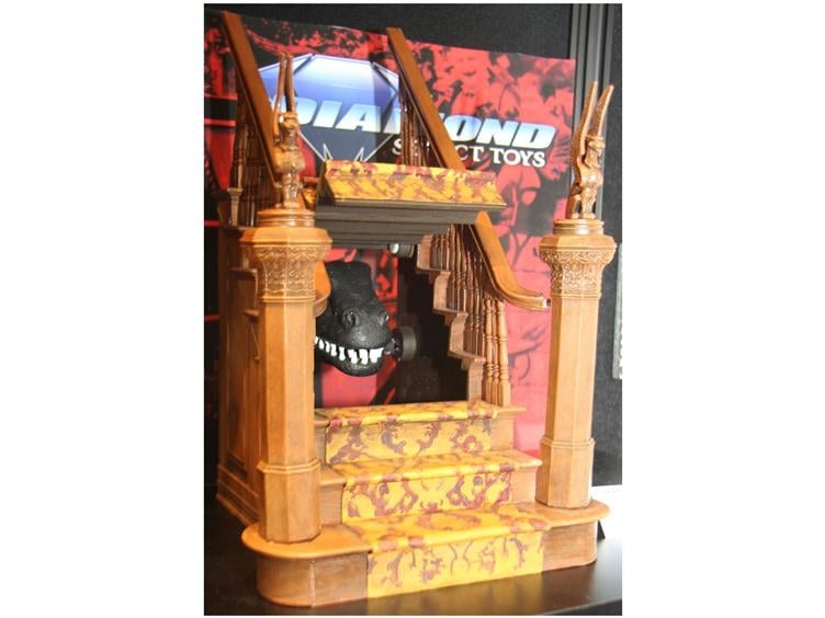 Diamond Select Munsters Series 02 - Uncle Gilbert Gallery Image 2