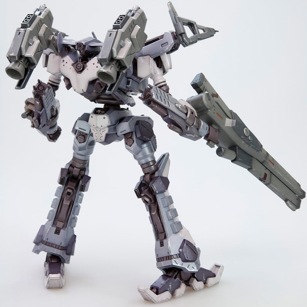 Armored Core 3: Silent Line Variable Infinity Crest CR-C98E2 Assault Type 1/72 Scale Model Kit Gallery Image 4
