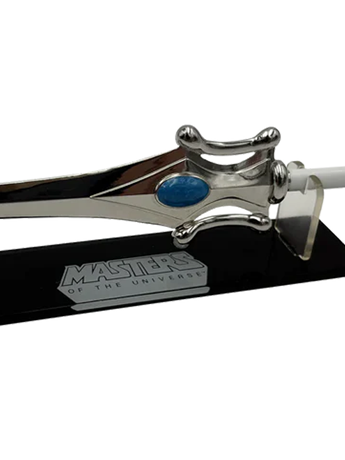 Masters of the Universe She-Ra Sword of Protection Scaled Prop Replica Gallery Image 2