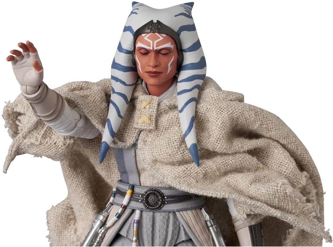 Star Wars: Ahsoka MAFEX No.315 Ahsoka Tano (Peridea Ver.) Action Figure Gallery Image 8
