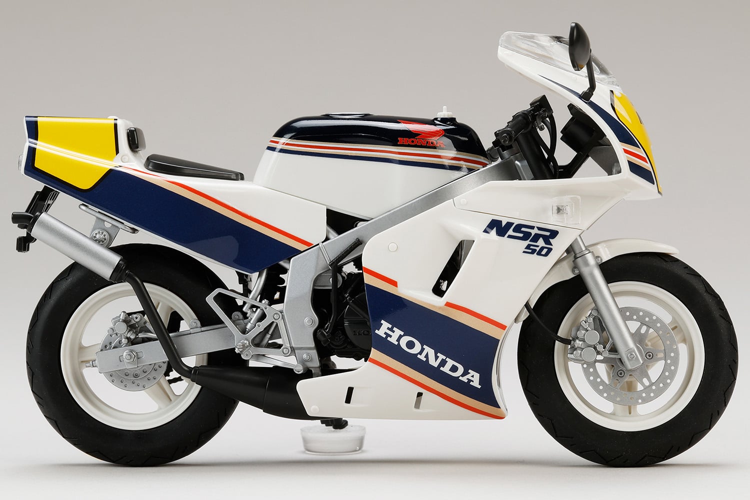 Honda NSR50 '89 Ross White x Seychelles Night Blue 1/12 Scale