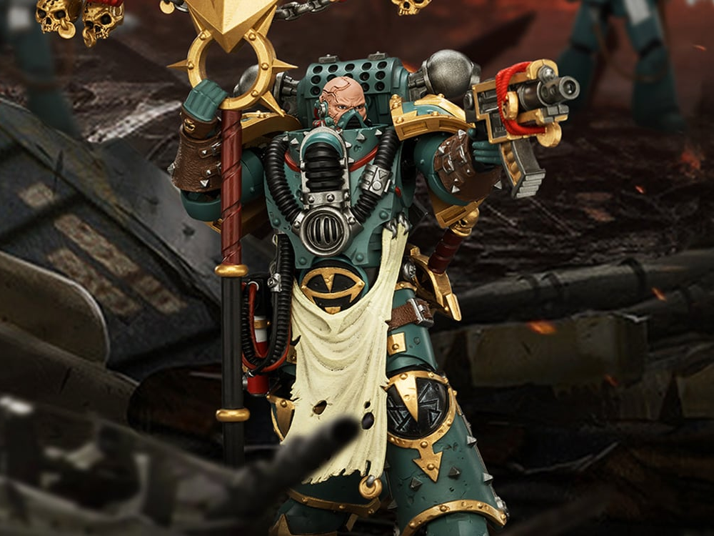Warhammer: The Horus Heresy Sons of Horus Maloghurst the Twisted, the Warmaster's Equerry 1/18 Scale Action Figure Gallery Image 1