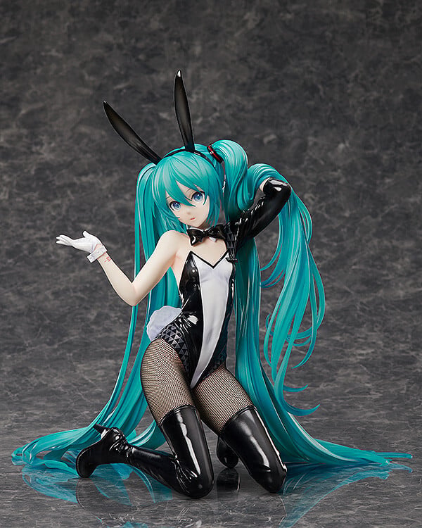 Vocaloid B-Style Hatsune Miku (Art by SanMuYYB Bunny Ver.) 1/4 Scale Figure (Reissue) Gallery Image 9