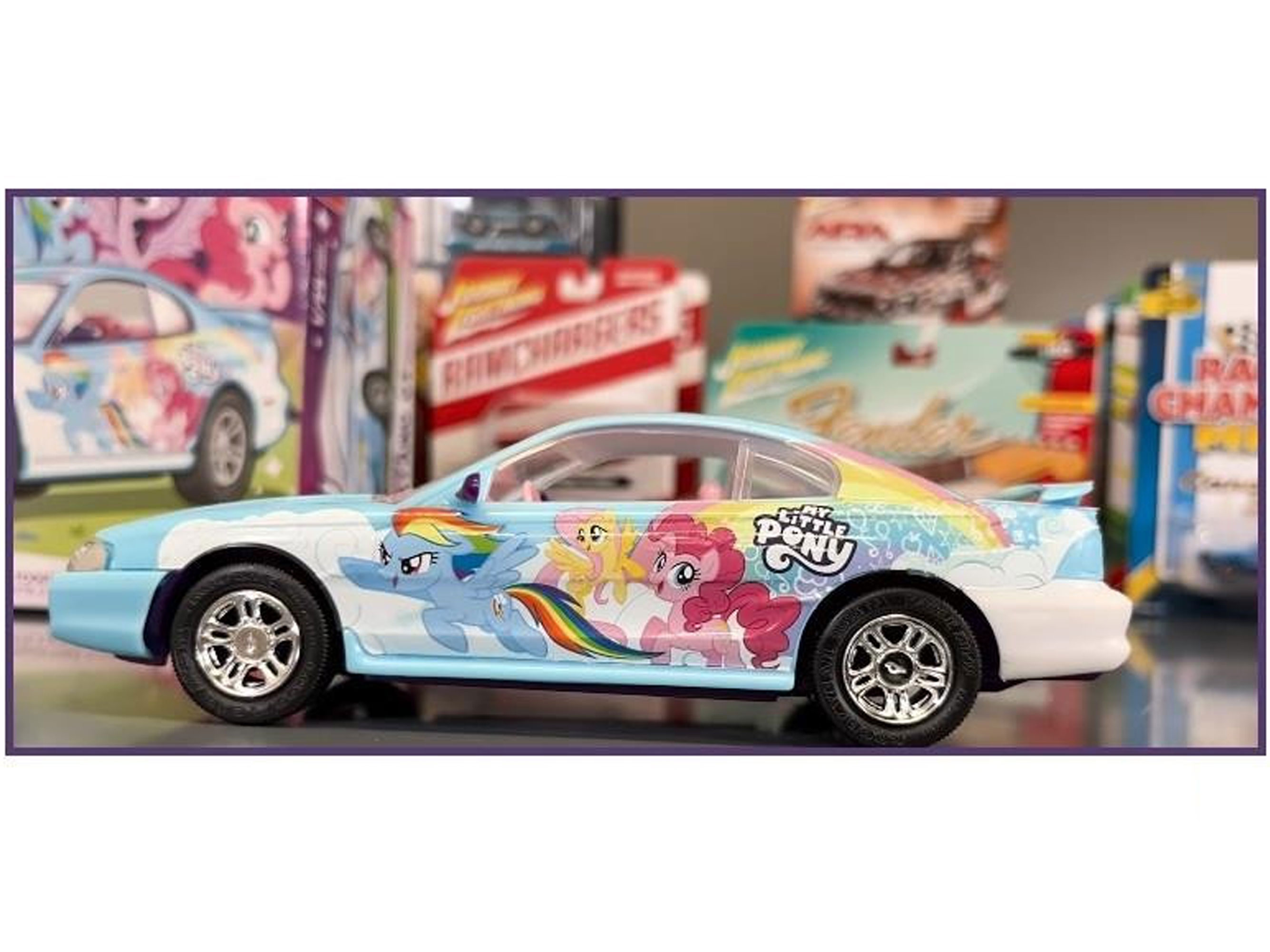 My Little Pony 1996 Ford Mustang GT 1/25 Scale Model Kit Gallery Image 3