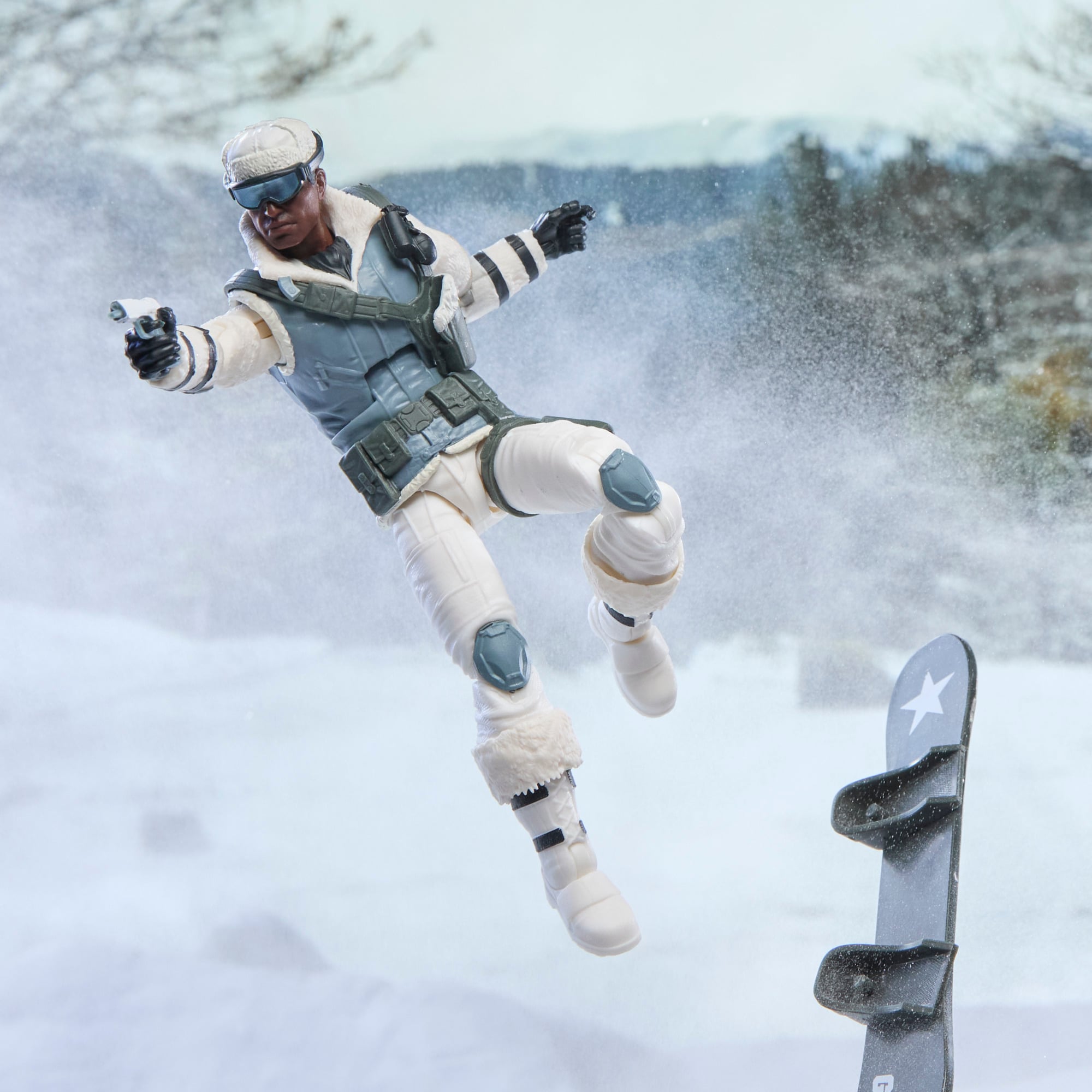 G.I. Joe Classified Series #207 Clifton "Iceberg" Nash Action Figure Gallery Image 6