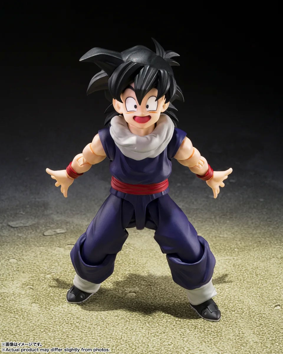 Dragon Ball Z S.H.Figuarts Gohan (Z-Fighters Group Base Ver. A) Action Figure (With Bonus) Gallery Image 5