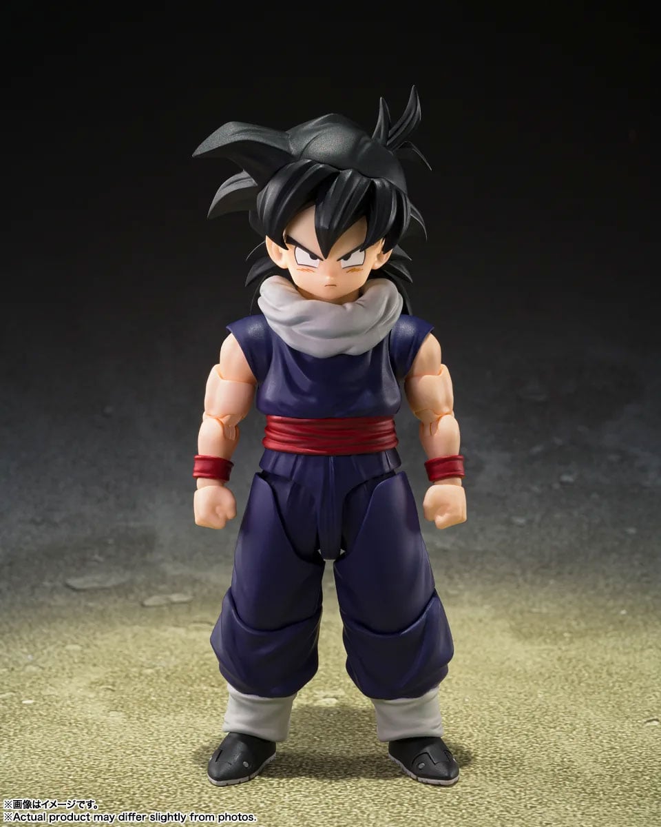 Dragon Ball Z S.H.Figuarts Gohan (Z-Fighters Group Base Ver. A) Action Figure (With Bonus) Gallery Image 3