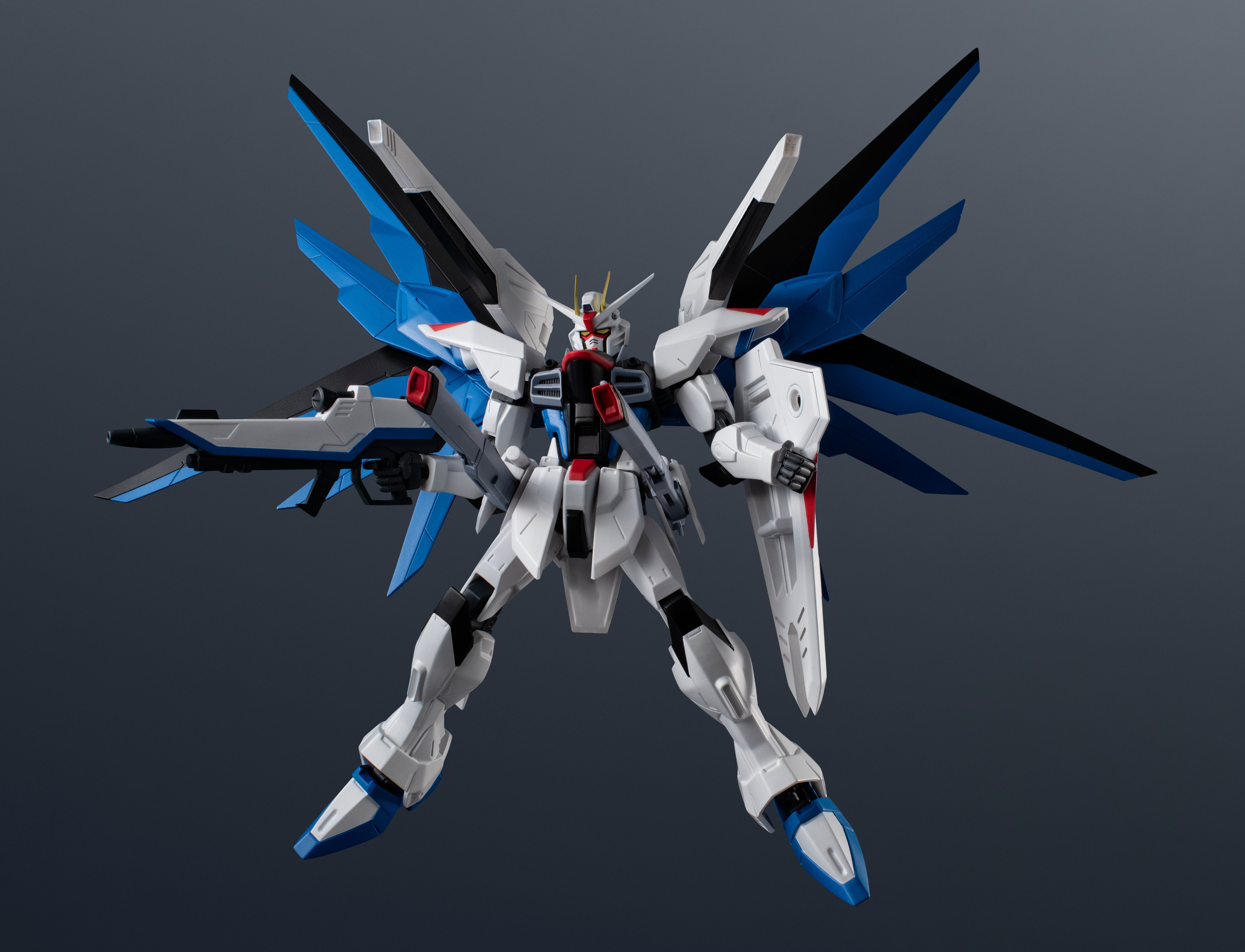 Mobile Suit Gundam SEED Gundam Universe ZGMF-X10A Freedom Gundam (Renewal) Action Figure Gallery Image 5