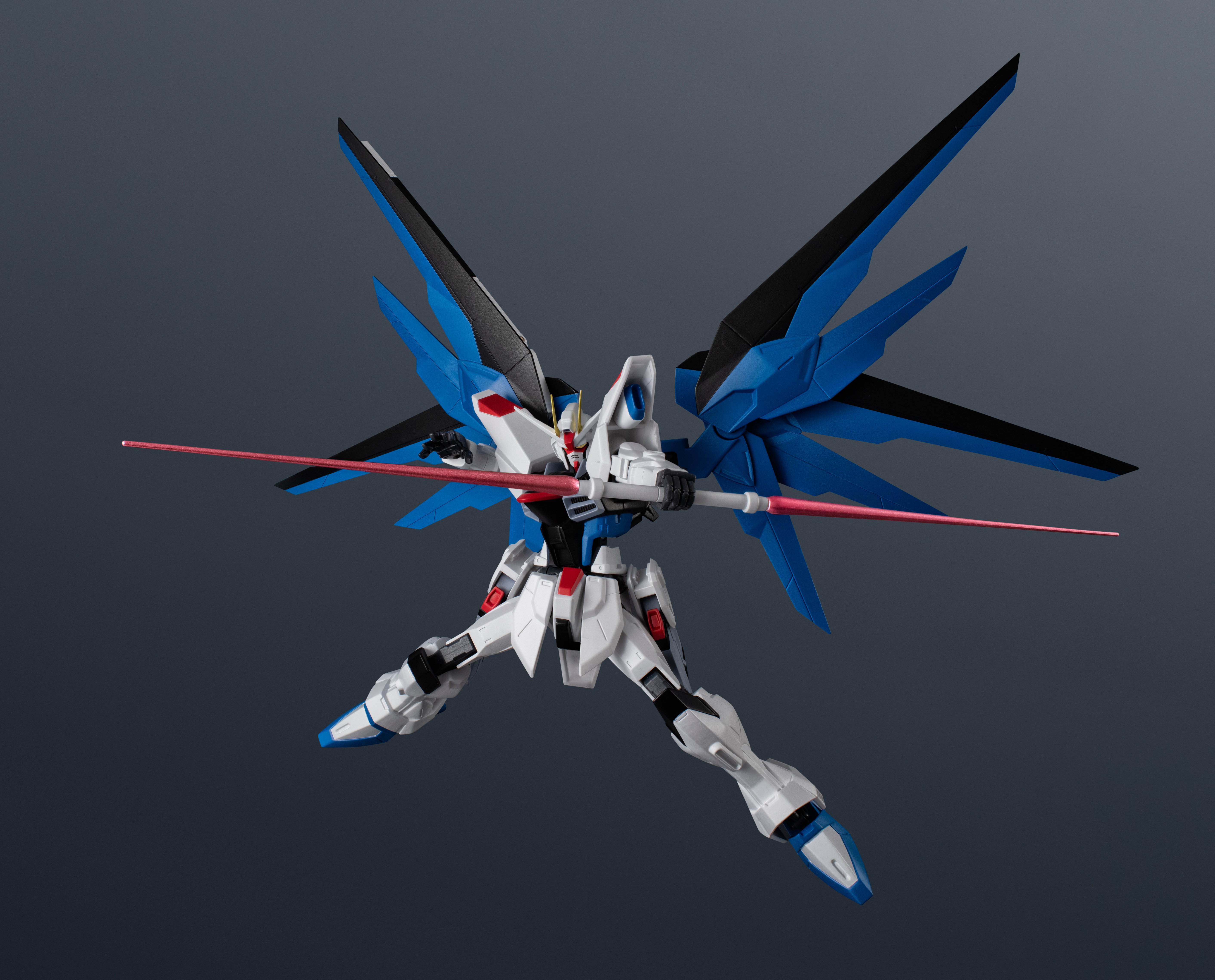 Mobile Suit Gundam SEED Gundam Universe ZGMF-X10A Freedom Gundam (Renewal) Action Figure Gallery Image 8