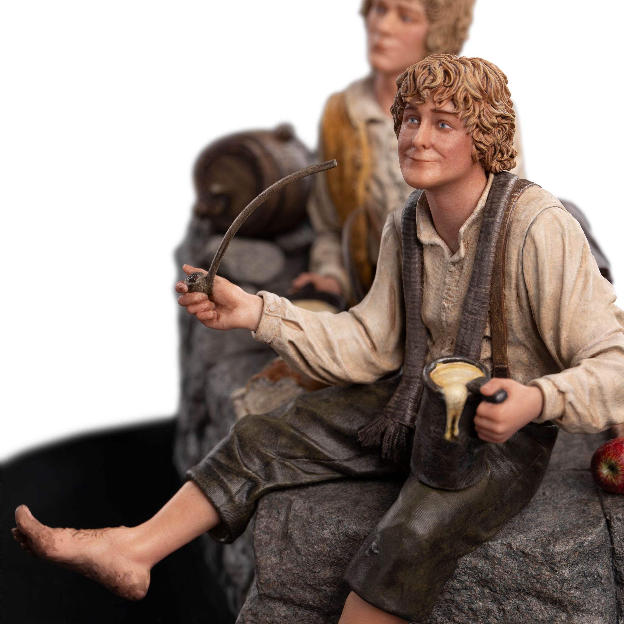 The Lord of the Rings Merry and Pippin Miniature Statue Gallery Image 14