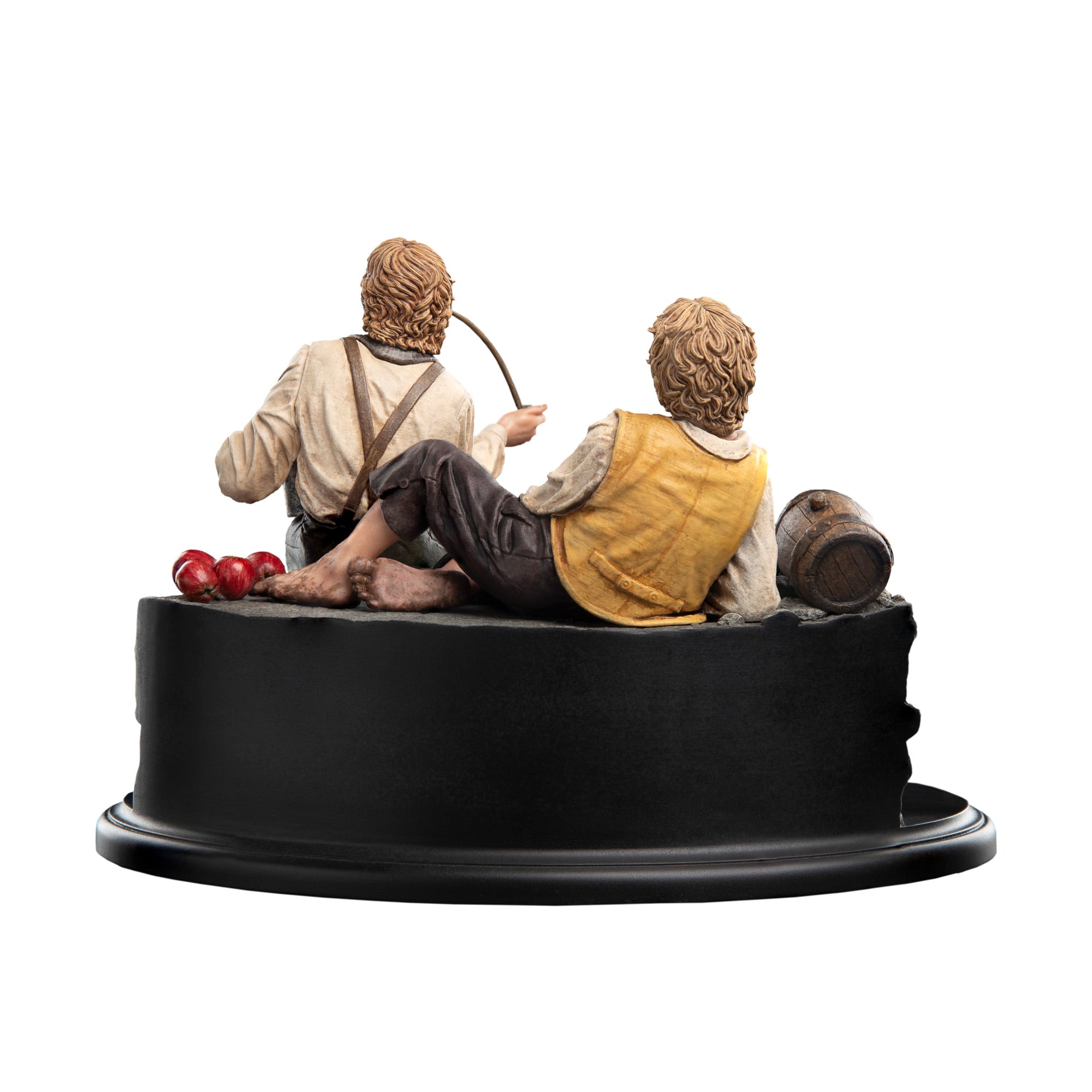 The Lord of the Rings Merry and Pippin Miniature Statue Gallery Image 9