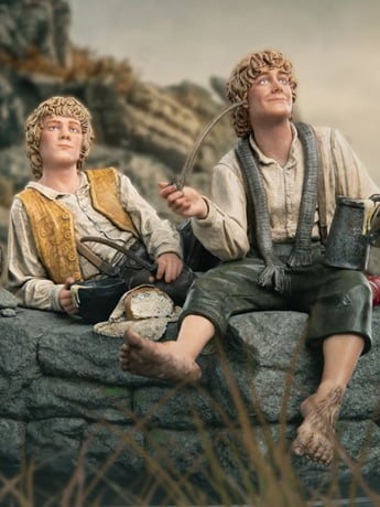 Image of The Lord of the Rings Merry and Pippin Miniature Statue