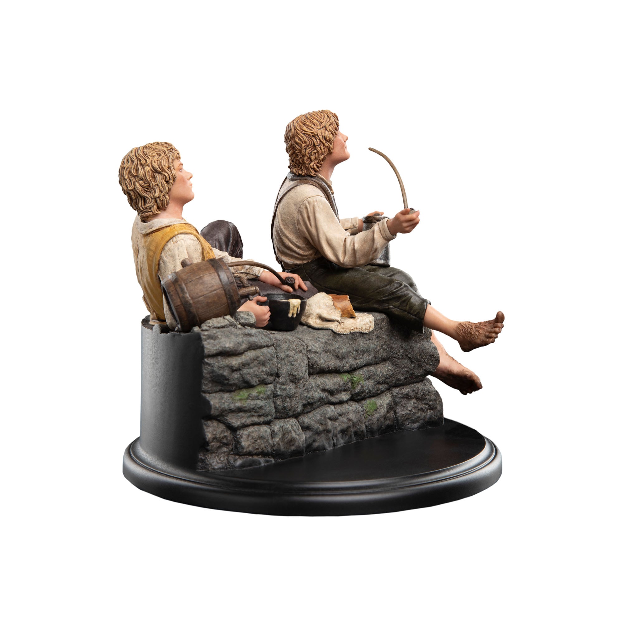 The Lord of the Rings Merry and Pippin Miniature Statue Gallery Image 7
