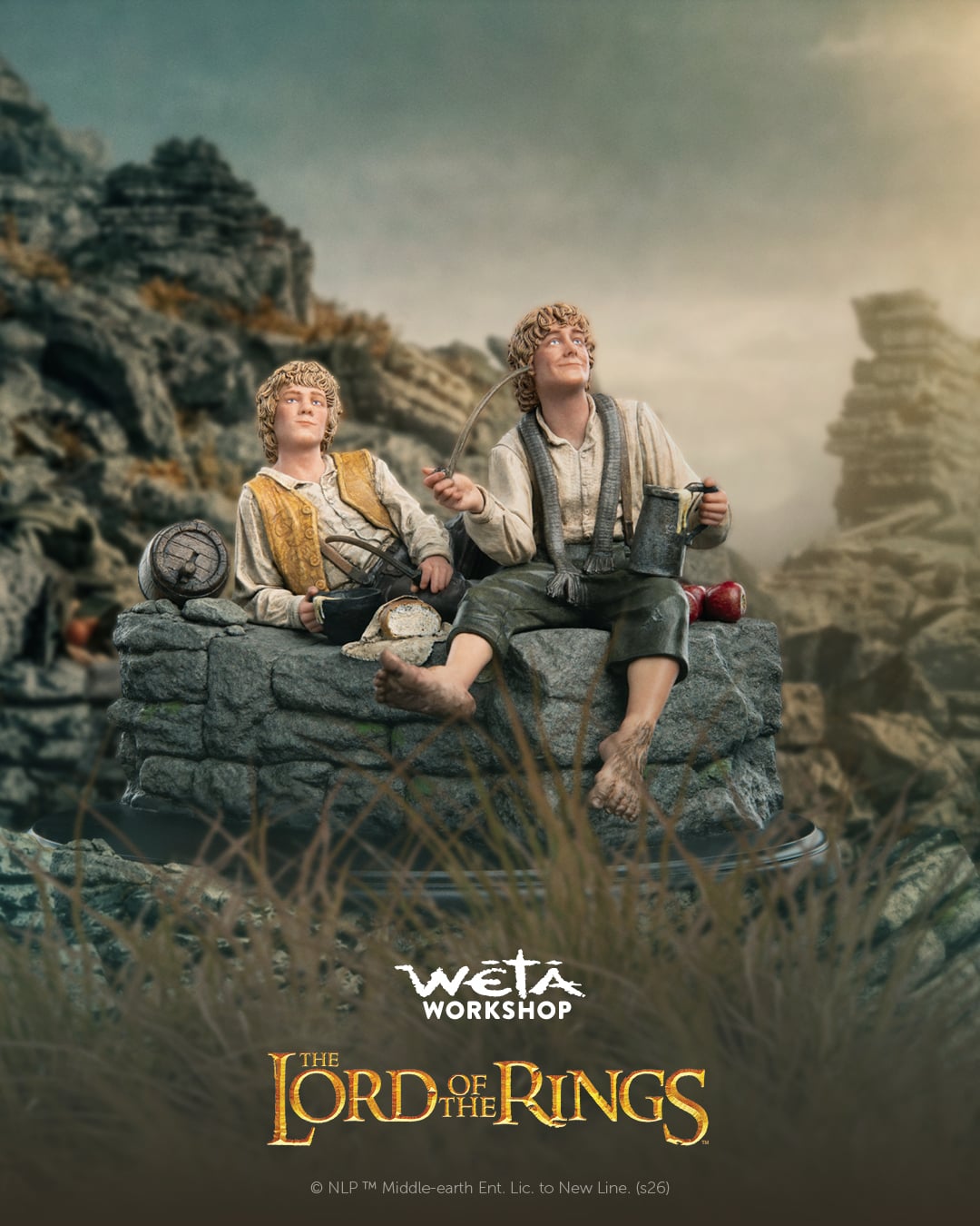 The Lord of the Rings Merry and Pippin Miniature Statue Gallery Image 3