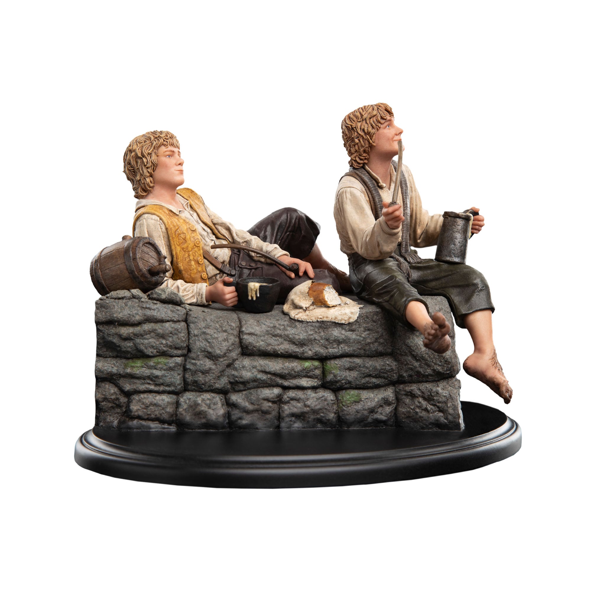 The Lord of the Rings Merry and Pippin Miniature Statue Gallery Image 6