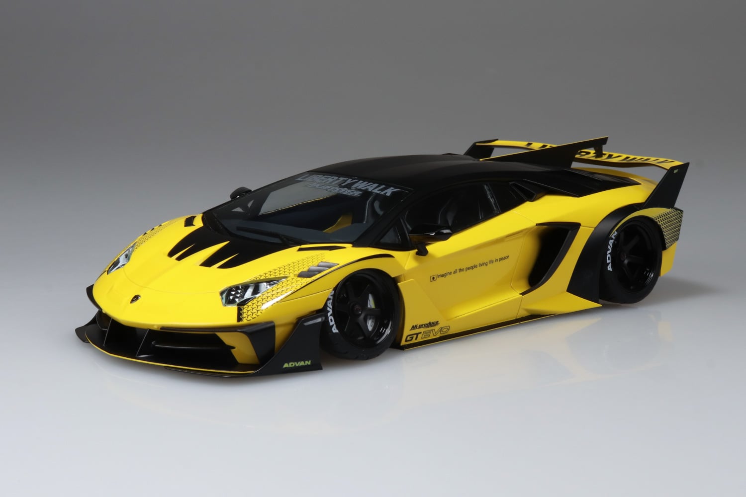 Liberty Walk #25 LB Silhouette Works Lamborghini Aventador GT Evo Ver.1 1/24 Scale Model Kit Gallery Image 3