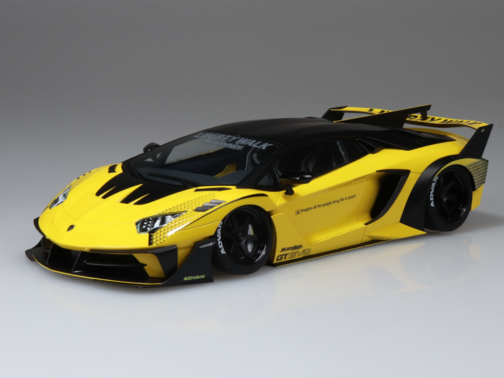 Liberty Walk #25 LB Silhouette Works Lamborghini Aventador GT Evo Ver.1 1/24 Scale Model Kit Gallery Image 1