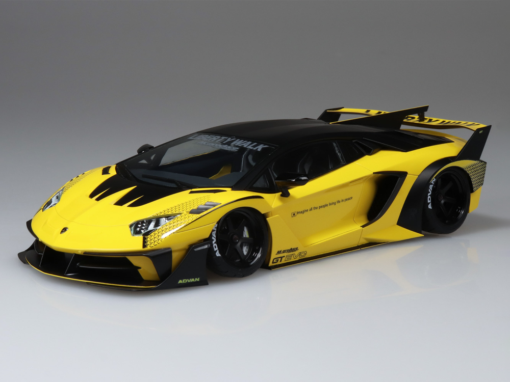 Liberty Walk #25 LB Silhouette Works Lamborghini Aventador GT Evo Ver.1 1/24 Scale Model Kit Gallery Image 9