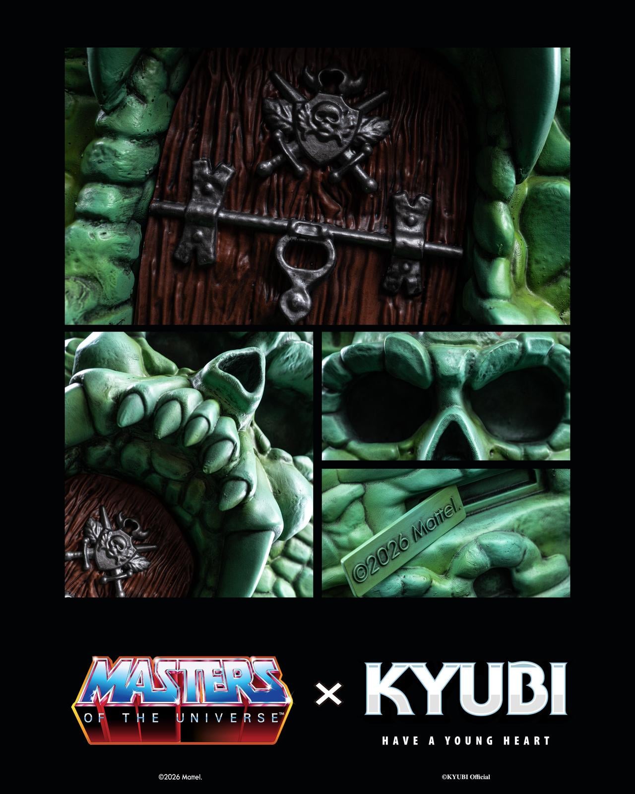 Masters of the Universe Castle Grayskull Collectible Charging Statue Gallery Image 10