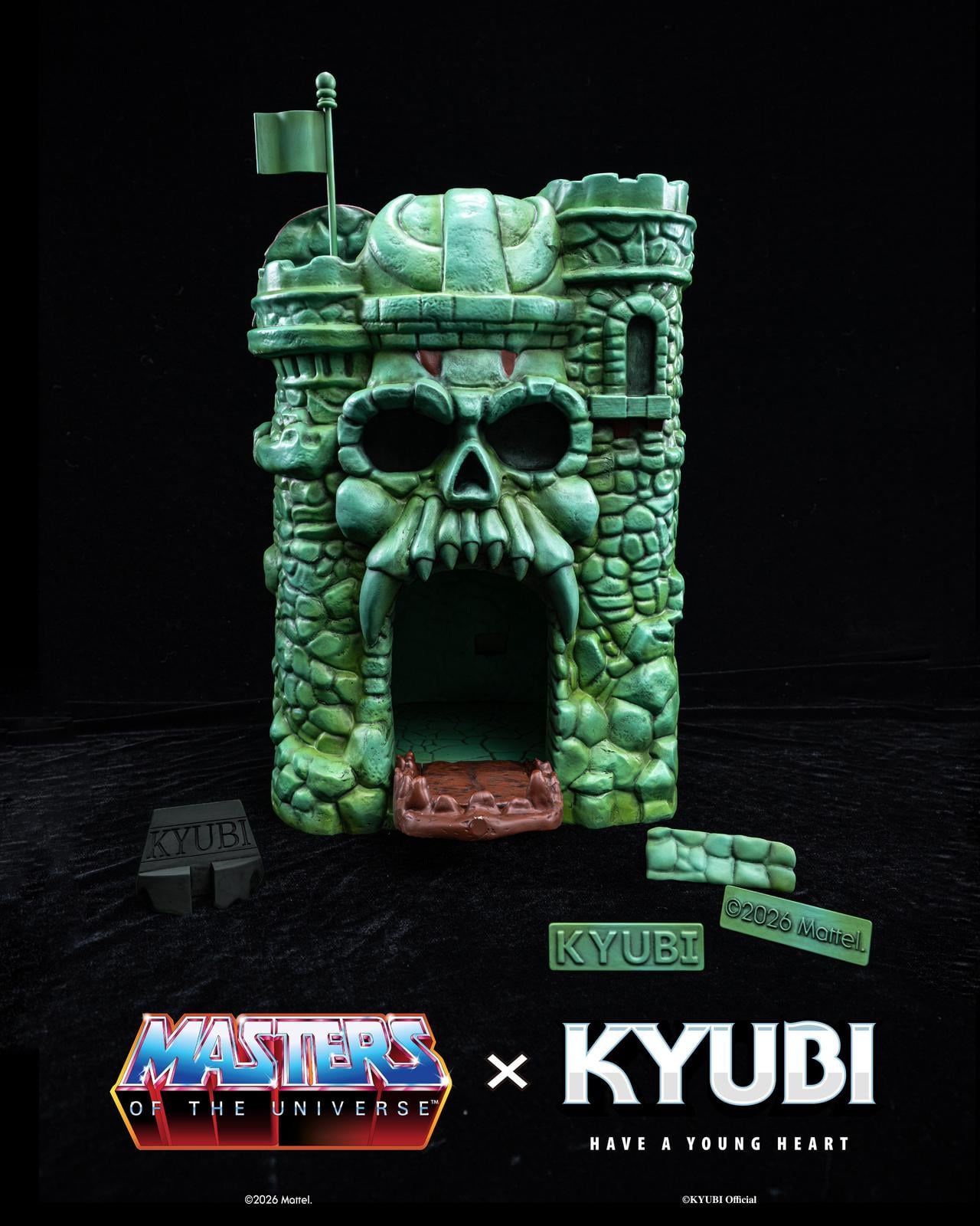 Masters of the Universe Castle Grayskull Collectible Charging Statue Gallery Image 12